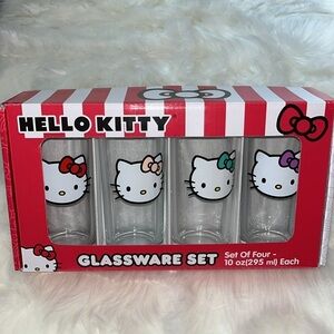 🆕 Hello Kitty Glassware Set of 4